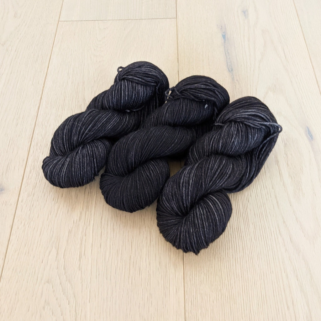 Worsted Weight Yarn - Peppercorn